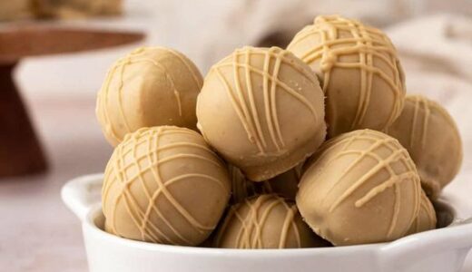 Mistička plná kuliček z Lotus sušenek obalené v čokoládě.