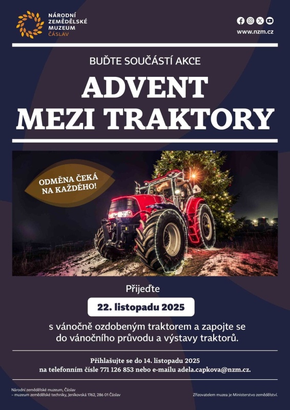 Plakát na Advent mezi traktory.